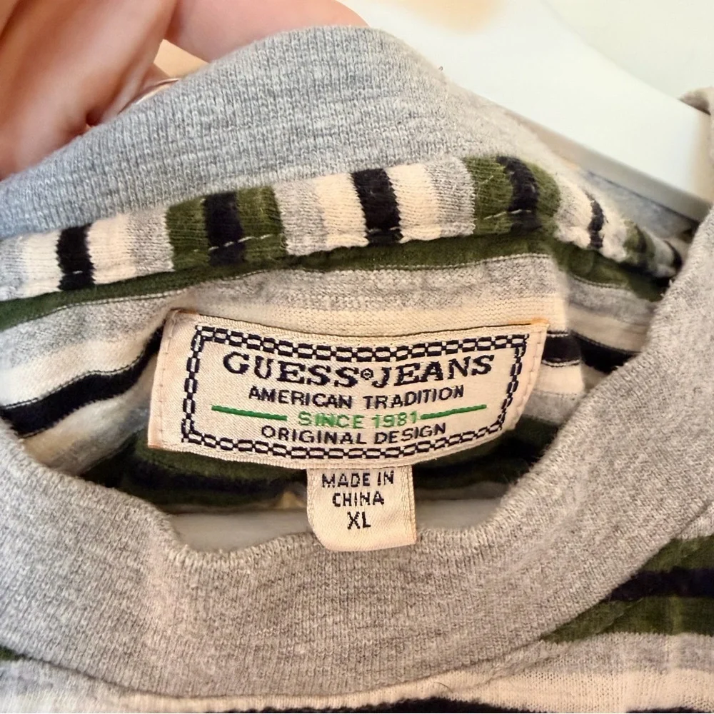Vintage Guess Men's Multi-Stripe Tee - Black, White, Green - Picture 3 of 4